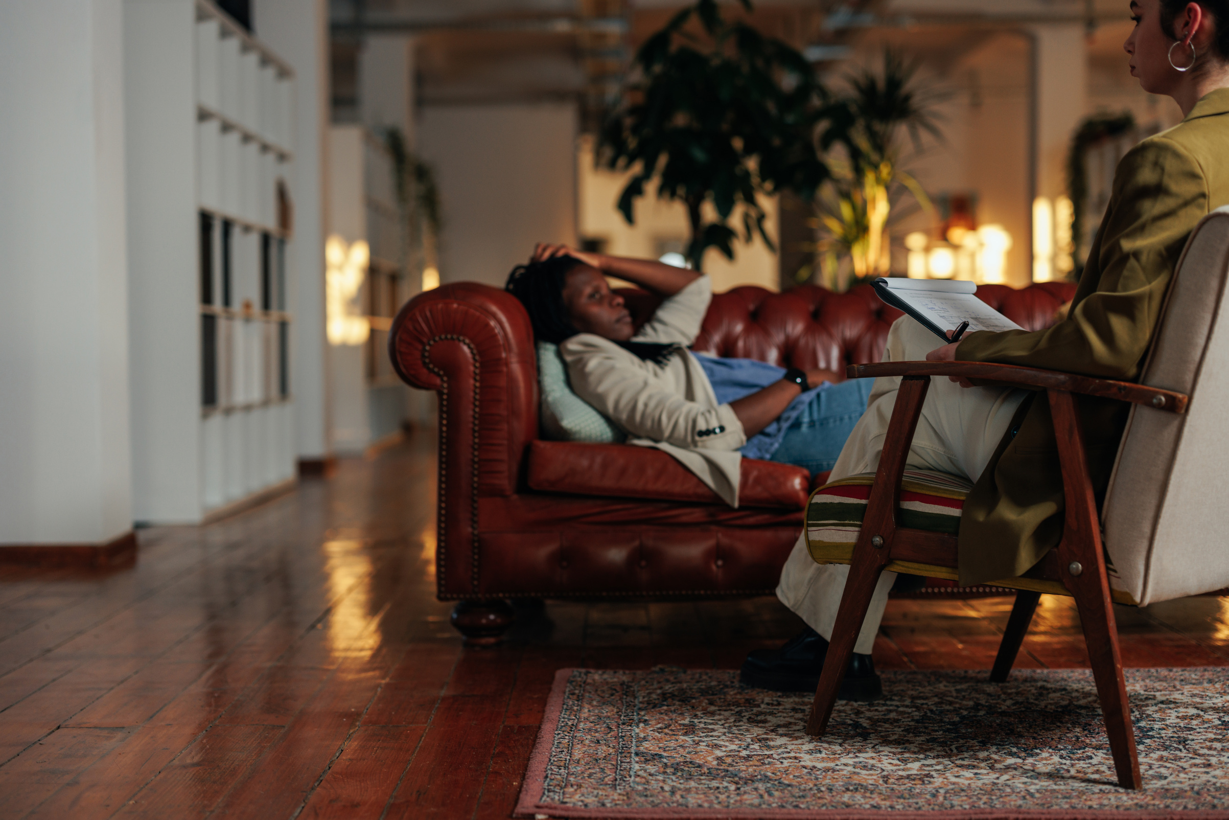 Female patient discussing her psychological problems in therapy